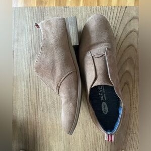 Dr. Scholls women’s loafers SIZE 8.5. Barely worn